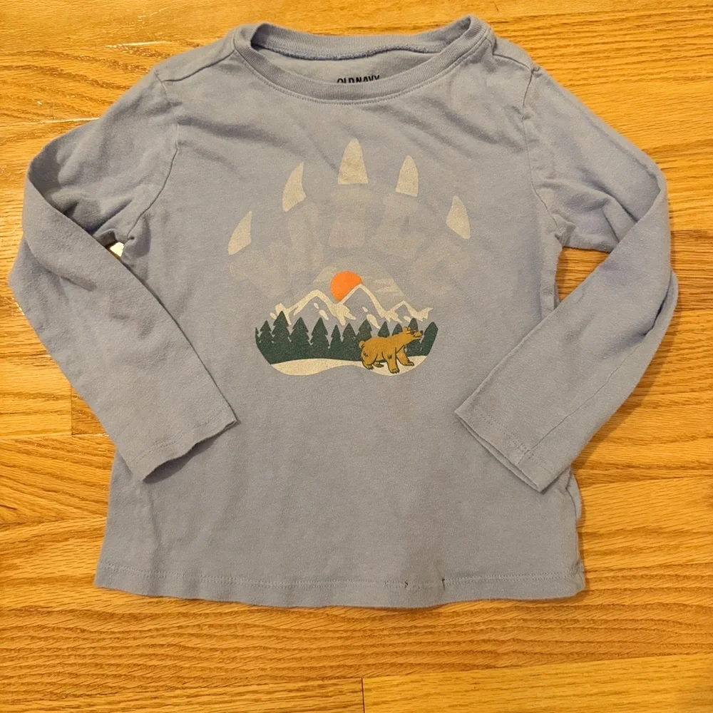 Blue Long Sleeve Shirt with Bear and Mountain Design